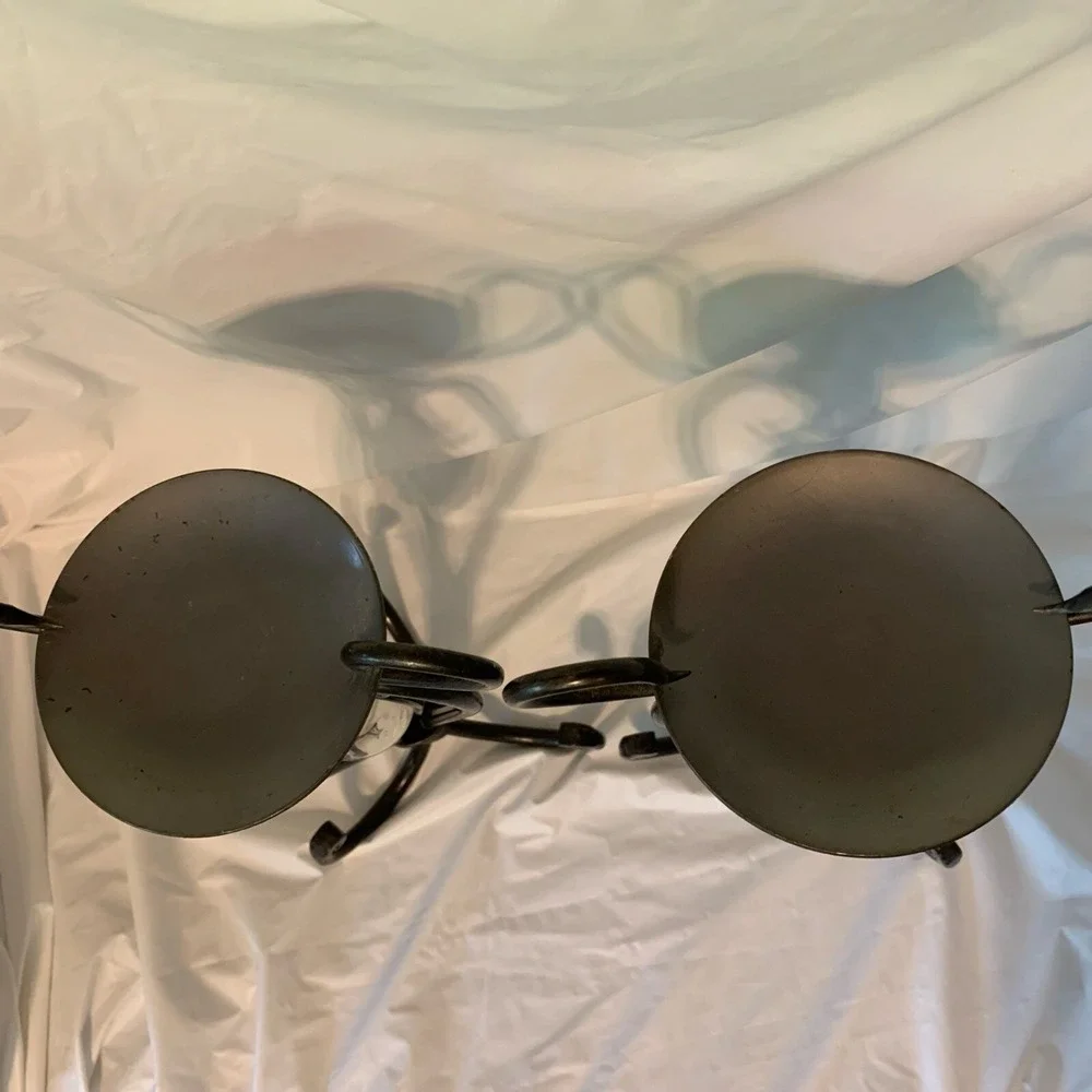 Pair Of Pier 1 Wrought Iron Candlestick Holders Strawberry Teardrop - 12